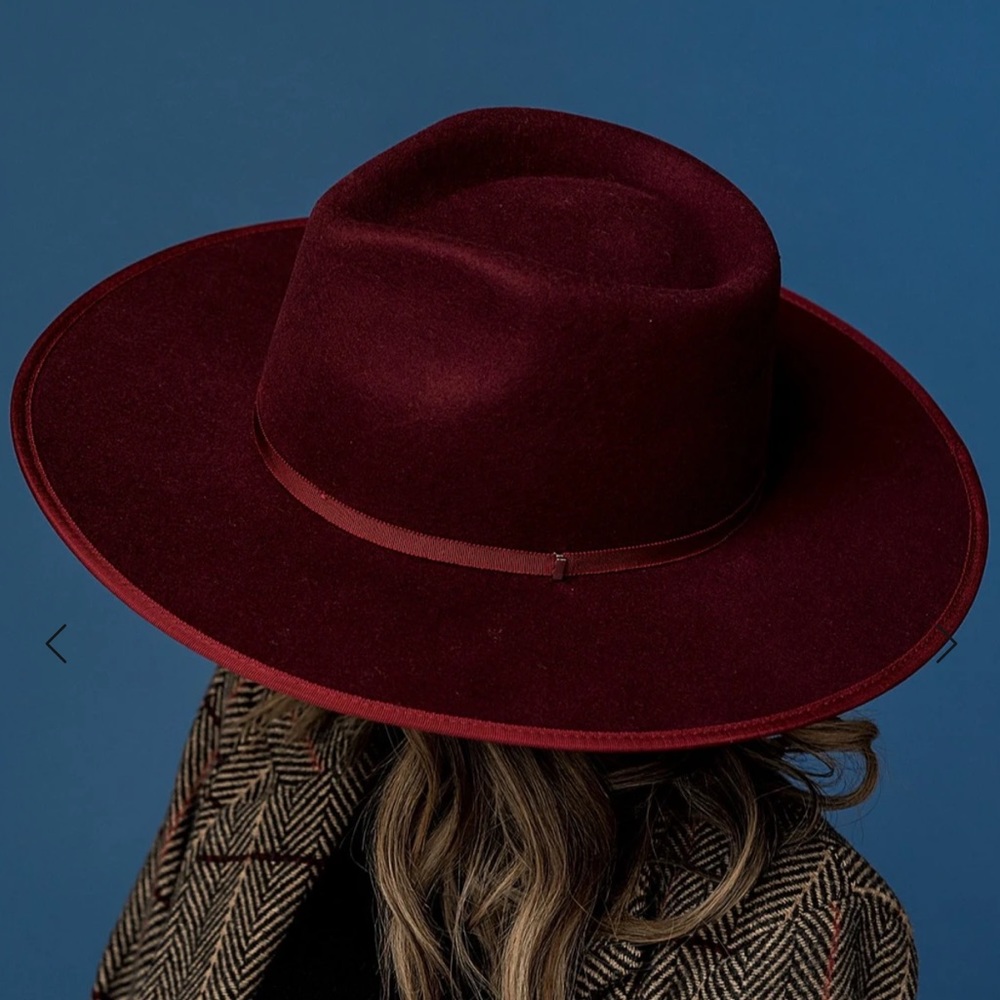 Dressed in LALA Billie hat in wine